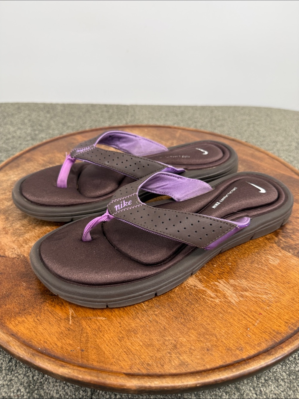 Nike Sandals Wm 8 Comfort FootbedBrown Purple Foam Flip-Flop Thong